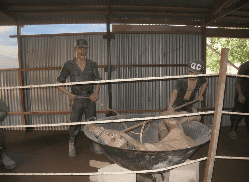 The wax figures vividly capture the facial expressions, body language, and emotions of prisoners enduring brutal torture